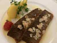 �M�̏�̐H�ו�

AI �����R���e���c�͌����܂މ\��������܂��B