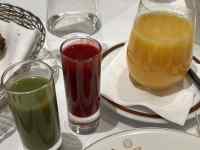 �K���X�̃R�b�v�ɓ��������ݕ�

AI �����R���e���c�͌����܂މ\��������܂��B