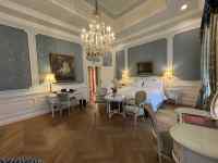 �g�F�̂��郊�r���O���[��

AI �����R���e���c�͌����܂މ\��������܂��B