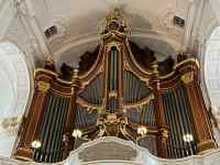 �I���K�� ���܂܂�Ă���摜

AI �����R���e���c�͌����܂މ\��������܂��B