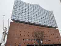 ���� ���܂܂�Ă���摜

AI �����R���e���c�͌����܂މ\��������܂��B