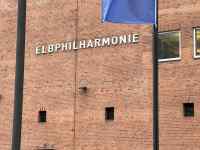 �����K�̕ǂ̌���

AI �����R���e���c�͌����܂މ\��������܂��B