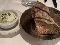 �M�̏�̐H�ו�

AI �����R���e���c�͌����܂މ\��������܂��B