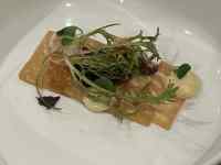 �M�̏�̓��Ɩ�؂̗���

AI �����R���e���c�͌����܂މ\��������܂��B