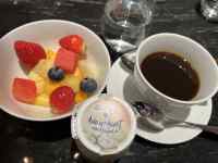 �M�̏�̃J�b�v�ɓ��������ݕ�

AI �����R���e���c�͌����܂މ\��������܂��B