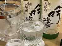 �K���X�̕r

AI �����R���e���c�͌����܂މ\��������܂��B