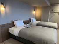 �z�e���̃x�b�h���[��

AI �����R���e���c�͌����܂މ\��������܂��B