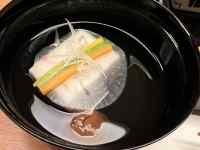 �H�i, ����, �e�[�u��, �M ���܂܂�Ă���摜

AI �����R���e���c�͌����܂މ\��������܂��B