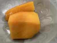 ����, �e�[�u��, �H�i, ��i ���܂܂�Ă���摜

AI �����R���e���c�͌����܂މ\��������܂��B