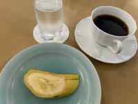 �M�̏�̃J�b�v�ɓ��������ݕ�

AI �����R���e���c�͌����܂މ\��������܂��B