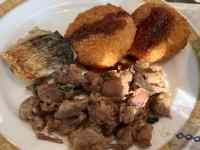 �M�̏�ɂ��������

AI �����R���e���c�͌����܂މ\��������܂��B